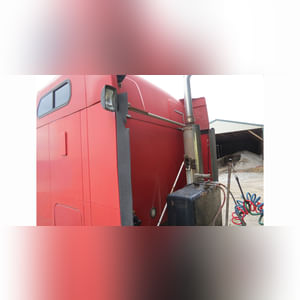 2001 Mack Vision 460 semi, auto, sleeper, wet kit, 871,287 mi., SN 1M1AE07Y81W006032