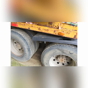2001 Mack Vision 460 semi, auto, sleeper, wet kit, 871,287 mi., SN 1M1AE07Y81W006032