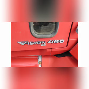 2001 Mack Vision 460 semi, auto, sleeper, wet kit, 871,287 mi., SN 1M1AE07Y81W006032
