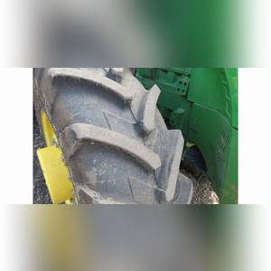 2006 JD 8130 tractor, MFWD, 3-pt., PTO, 4 remotes, front weights, 16.9R30 fronts, 480/80R46 rear duals, deluxe cab, 2987 hrs., SN RW8130P007533