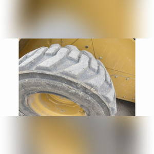 2013 CAT 262-C2 skidloader, 2-speed, 74.3 HP, Cat C-3.4 diesel, ROPS, quick coupler, 12x16.5 tires, w/ 6.5â?? material bucket, 326 hrs., SN 0262CATMW01660 (Forks sell separate)