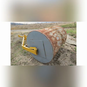 Heavy-duty pull-type compact roller