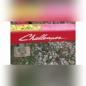 32â?? Sunflower 6630 vertical tillage disc, Saber Blade, cushion gang, hydraulic fold, 8â? spacing, rolling basket, SN BZVRT33429