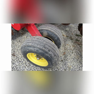 32â?? Sunflower 6630 vertical tillage disc, Saber Blade, cushion gang, hydraulic fold, 8â? spacing, rolling basket, SN BZVRT33429