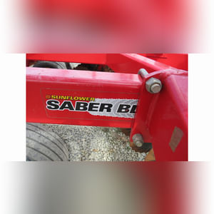 32â?? Sunflower 6630 vertical tillage disc, Saber Blade, cushion gang, hydraulic fold, 8â? spacing, rolling basket, SN BZVRT33429
