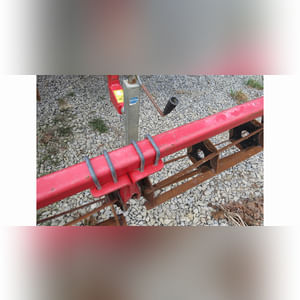 32â?? Sunflower 6630 vertical tillage disc, Saber Blade, cushion gang, hydraulic fold, 8â? spacing, rolling basket, SN BZVRT33429
