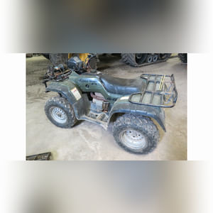 Honda Foreman ES 4x4 ATV, wench & gun rack, 5774 miles