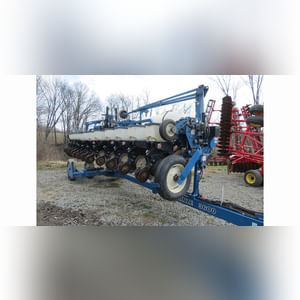 Kinze 3600, no-till, 12R30â?, 2x2, liquid, row cleaners, Keeton seed firmers, monitor, markers, SN 614152
