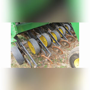 JD 750 no-till drill, 2-pt hitch, markers, SN 020467