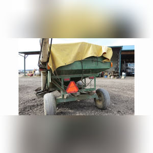 200-bushel gravity wagon w/ poly seed auger & tarp