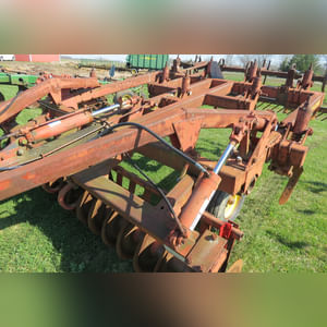 Sunflower Disk Chisel: 9 shank w/ single bar harrow