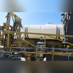 1995 Rogator 544 Sprayer: 2 year old tank, 60â?? booms, 3208R 38 tires, rebuilt pump and injectors