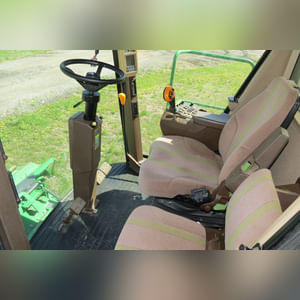 JD 2004 9560 Combine: 2570 engine, 1630 Sep (9560STS), 2nd owner, 30.5 x 32 tires, SN# H09560S710256