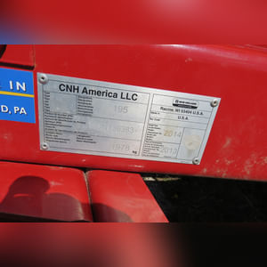 NH195 NH Manure Spreader: only 2 years old w/ slop gate, SN# YDN136383