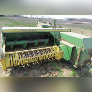 JD 346 Hay Baler: twine tie w/ kicker
