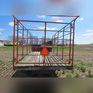 Kicker Hay Wagons with gears: bale kings & bale queens