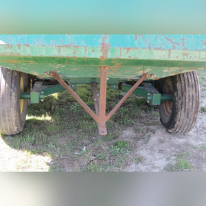 Badger Silage Wagon w/ tandem axle gear