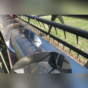 30â?? Harvestmore Grain Head: 30â?? 2007 For 88 series IHC, model 730, orbital drive, new all SS with 3â? knife