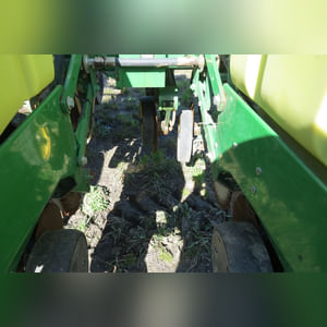 JD 2007 1770 NT Planter: 12 row corn planter, liq. fert, SN#A01770W720128